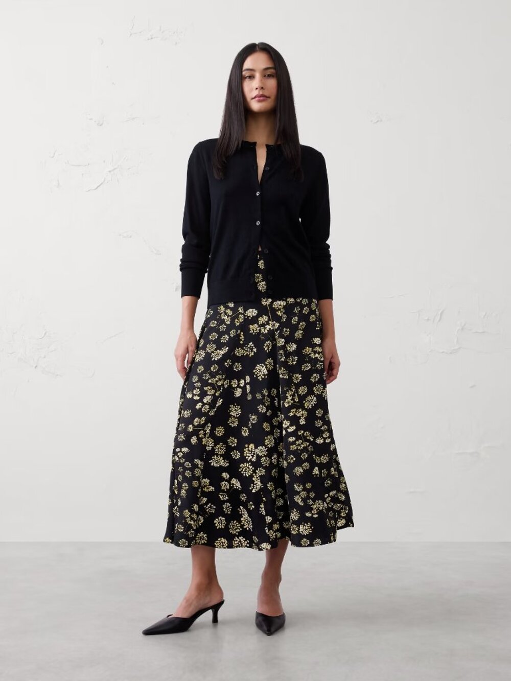 Banana Republic Factory NWT Black Floral Midi Skirt Size 4